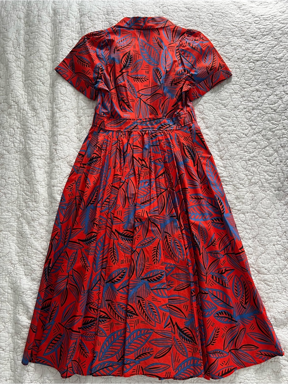 Alexis Red Button-Front Leaf Print Midi Dress - Picture 2 of 4